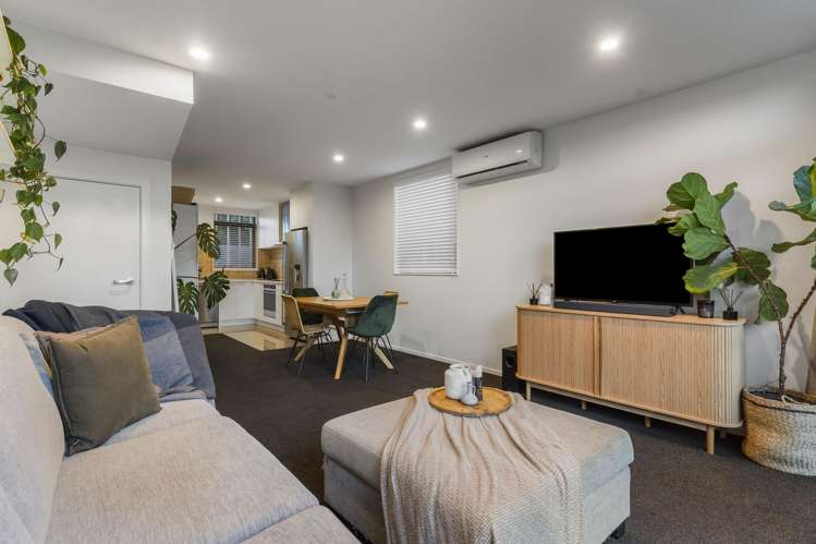 12/15 Chivalry Road Glenfield_3