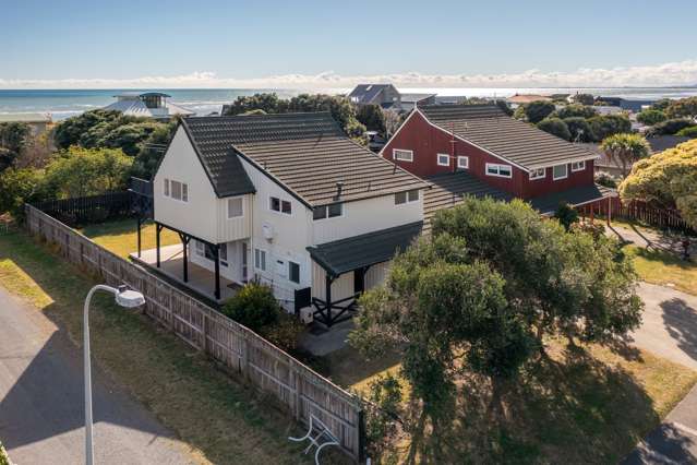 241 Manly Street Paraparaumu Beach_1