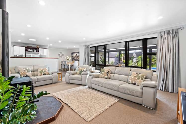 21 Pyle Road East One Tree Point_6