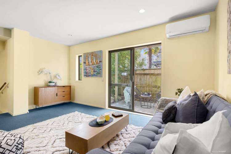 50/21 Hunters Park Drive Three Kings_11