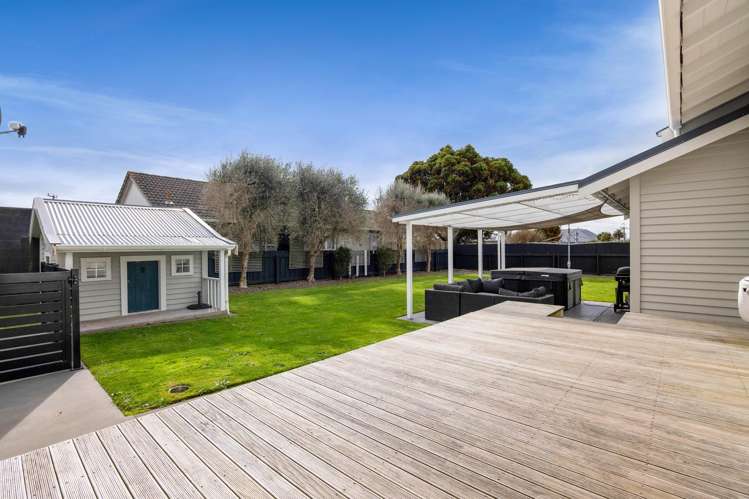32 Surrey Street Hawera_16