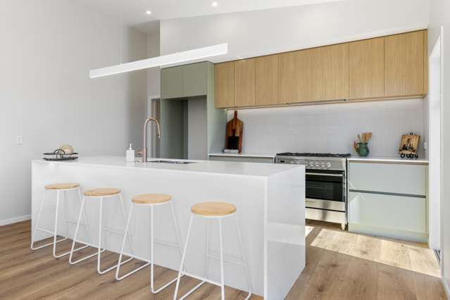 15 Makomako Crescent Wharewaka_2