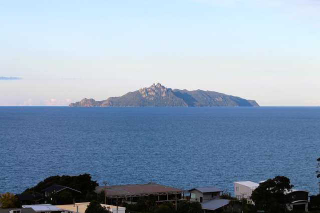 Stunning Views. Like a Show Home. Be quick