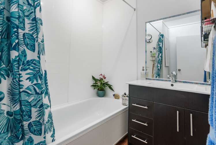 2/8 Park Hill Road Birkenhead_14