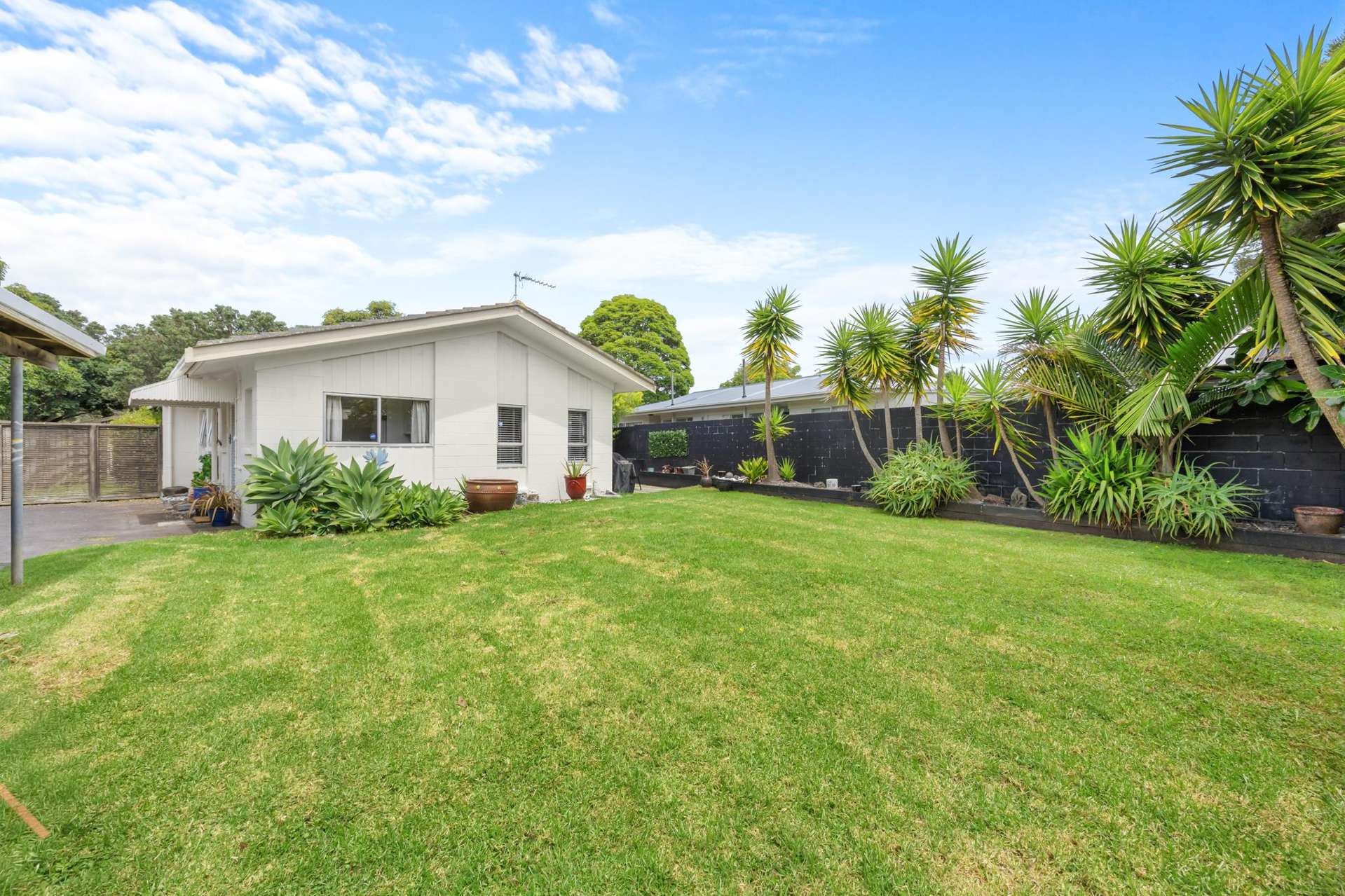 2/52 Merton Road St Johns_0