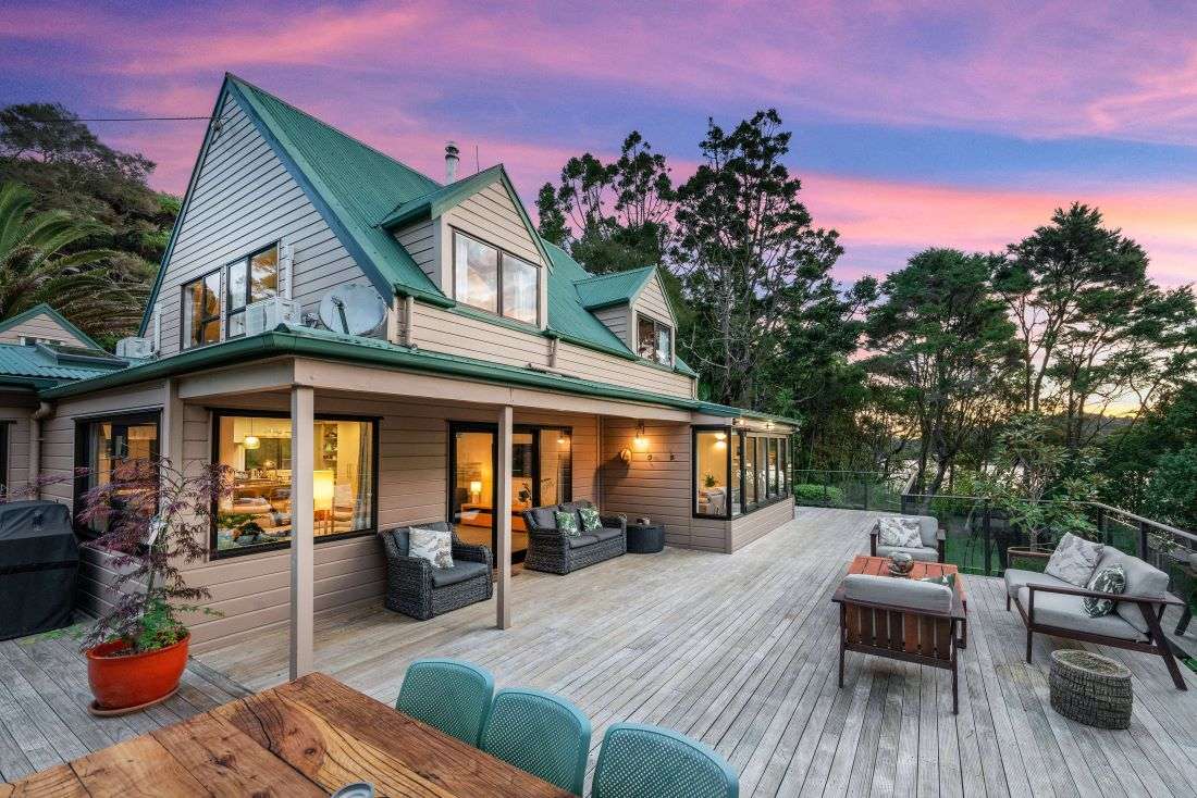 9 Arapito Road in Titirangi, Auckland