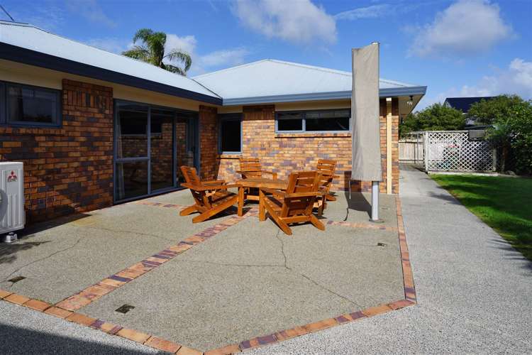 14 Blairgowrie Place Rototuna North_12