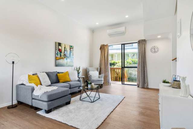 9/2 Swan Hill Drive Glen Eden_3