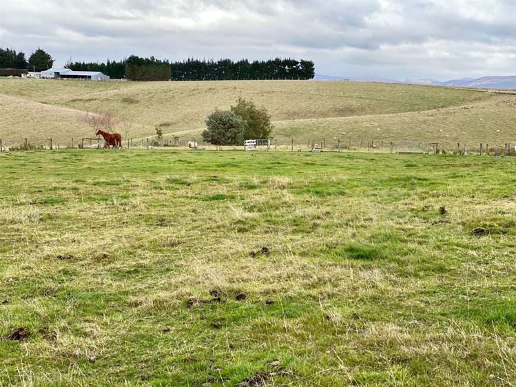 86 Totara Island Road Clinton and Surrounds_22