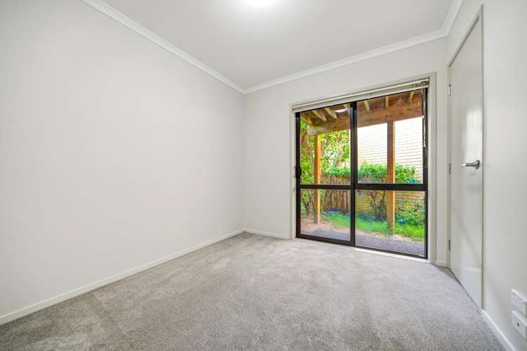 205/172 McLeod Road Te Atatu South_6