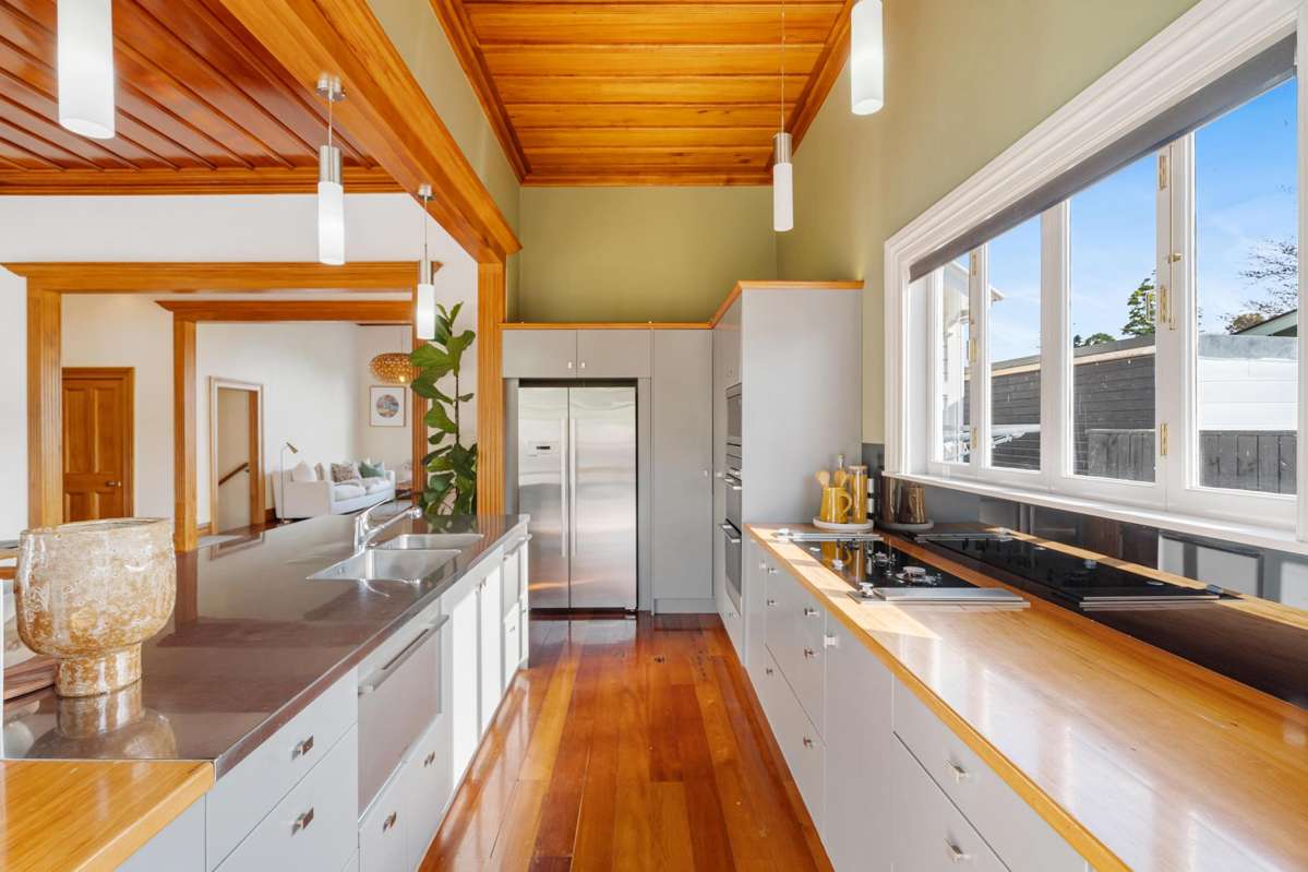 6 Thompson Road_4