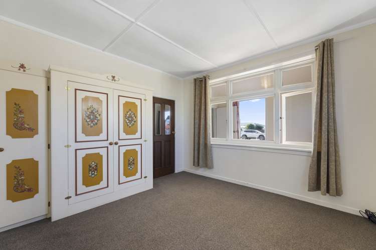 6 Brian Bary Street Redwoodtown_15