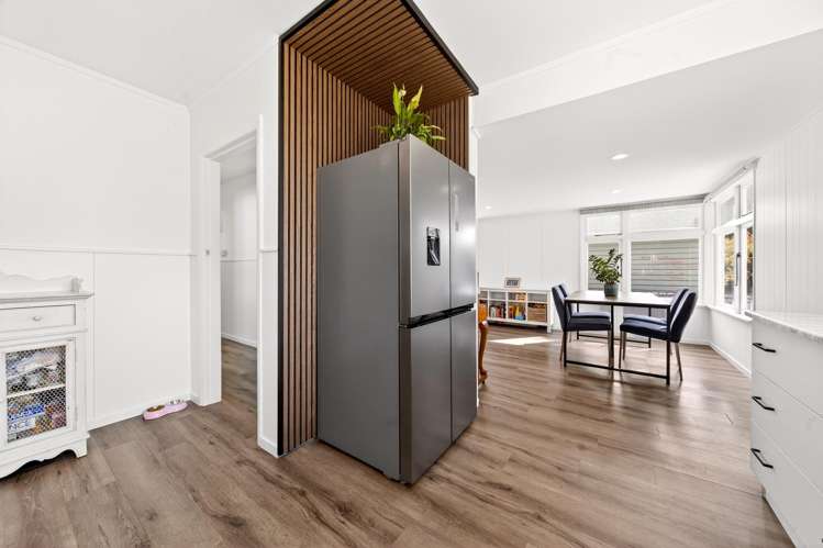 382 High Street South Carterton_7