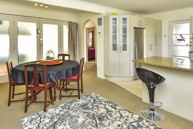 1/22 Grove Road Papakura_4