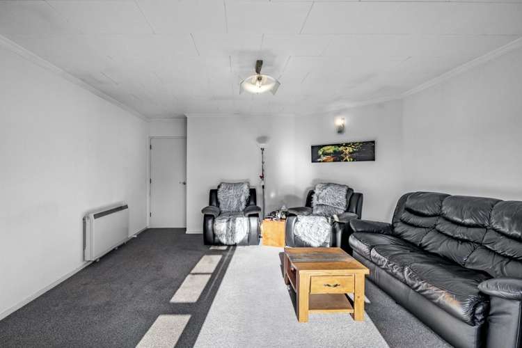 37 Moa Street Waikiwi_1