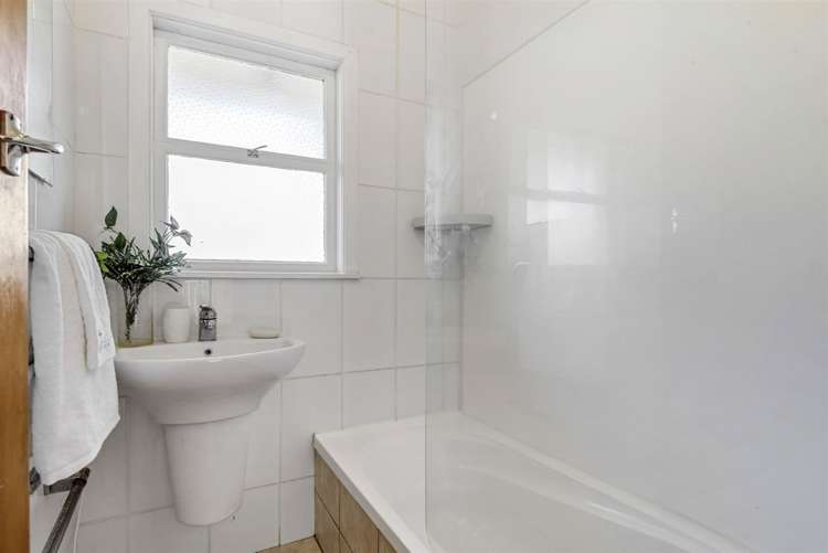 3/13 Otakau Road Milford_11