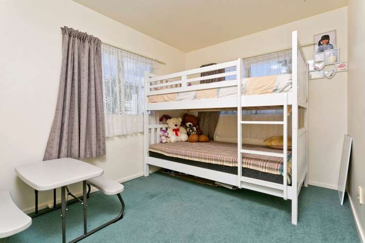 2/64 Seaview Road Glenfield_10