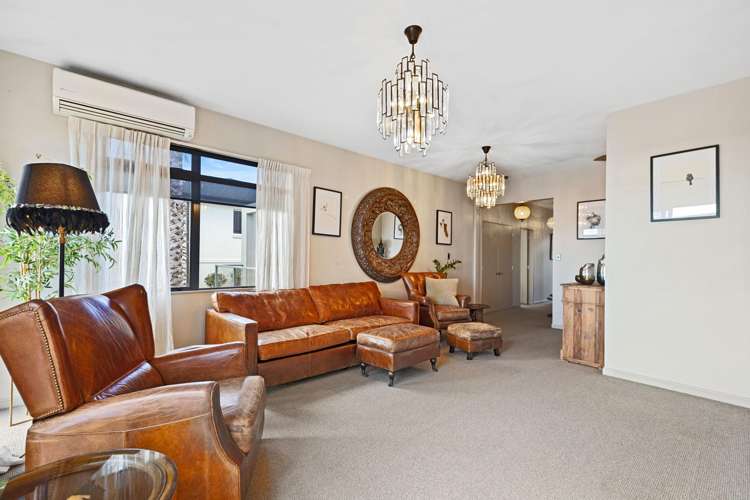 31 Aurora Avenue Welcome Bay_7