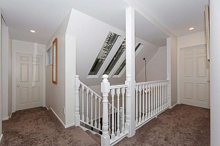 16a Seccombes Road Epsom_7