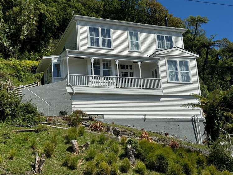 40 Chapel Street Greymouth_32