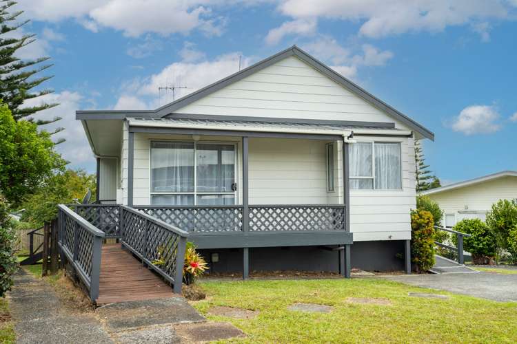 74 Paramount Parade Tikipunga_16