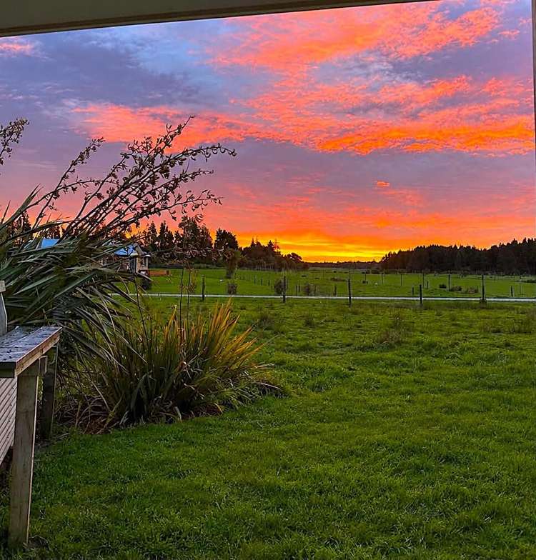 12 Sunderland Street Waimangaroa_3