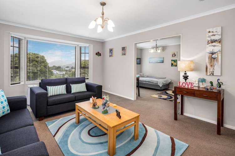 14 Brasenose Place Tawa_7