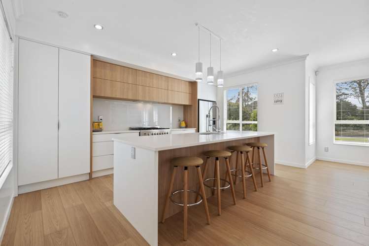 8 Timberland Drive Silverdale_11