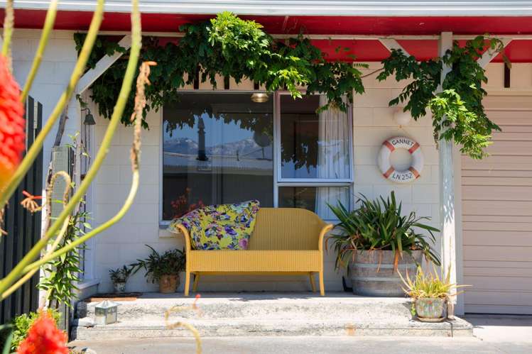 151 & 151a Beach Road Kaikoura_31