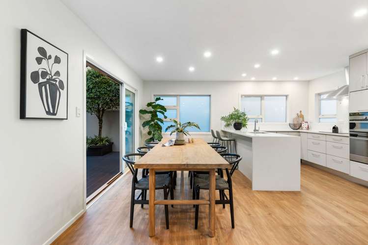 1/15 Sylvan Park Avenue Milford_6