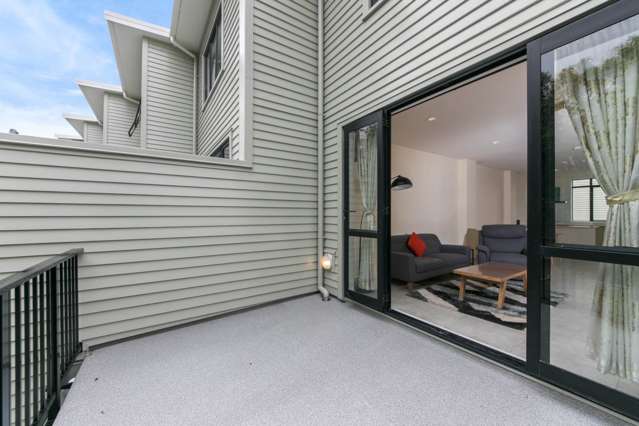 22/17 Lyon Avenue Mount Albert_1