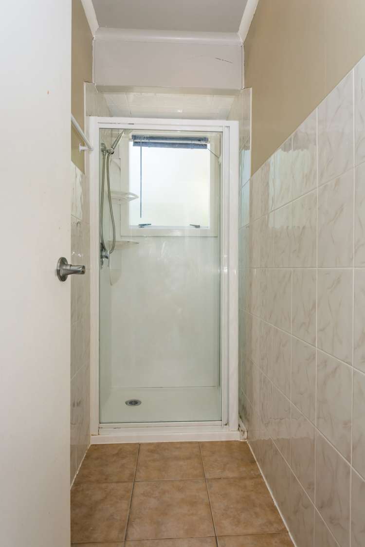 27 Hatherlow Street Glenfield_9