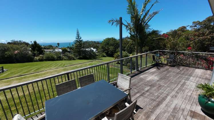 8 Ocean View Road Cable Bay_24