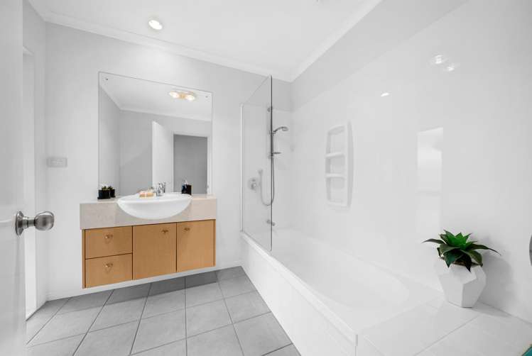 24 Espalier Drive Henderson_15