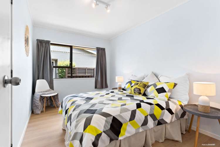 3/10 Corrella Road Belmont_12