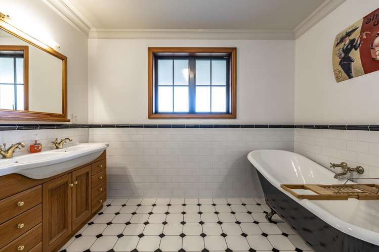 44 Millstream Drive Lincoln_13