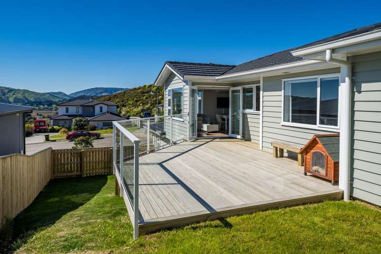 14 Canary Way Whitby_11