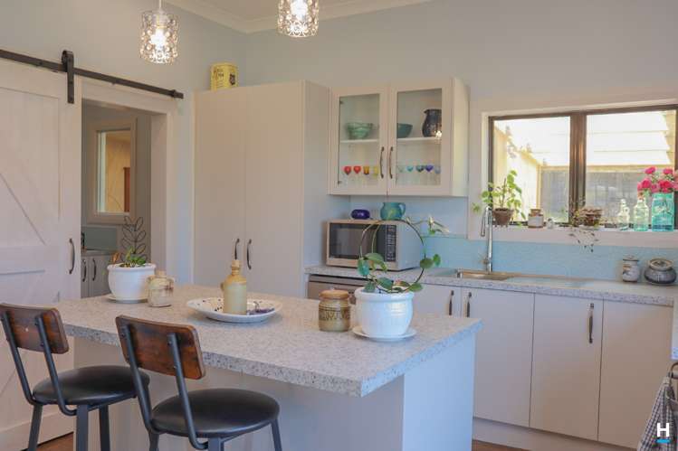 3 Sturge Street Cobden_36