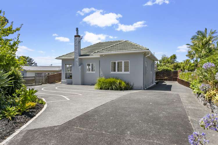 12 West Lynn Road Titirangi_26