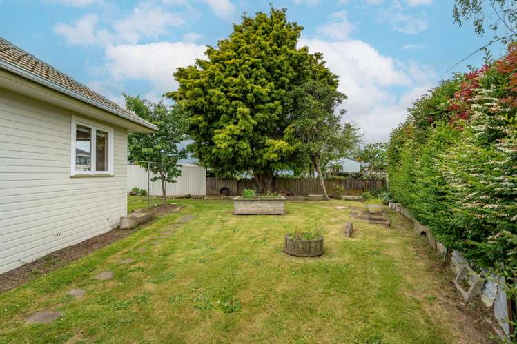 47 Masefield Drive Enderley_18