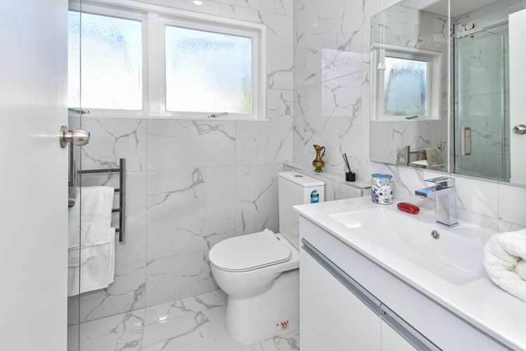 16/9 Mountain Road Mount Wellington_13