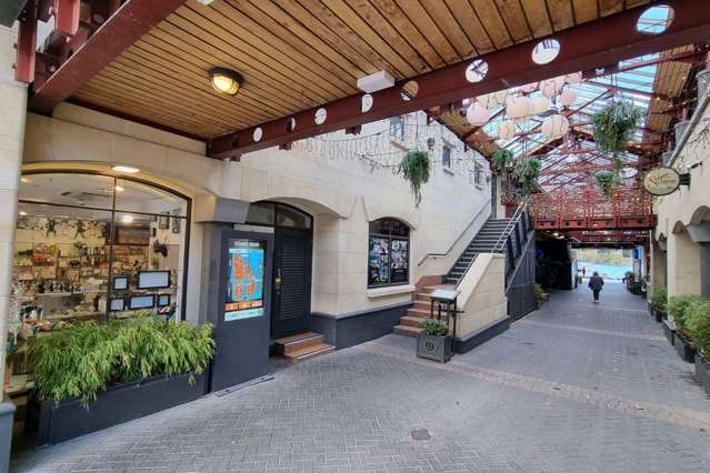 88 Beach Street Queenstown_2