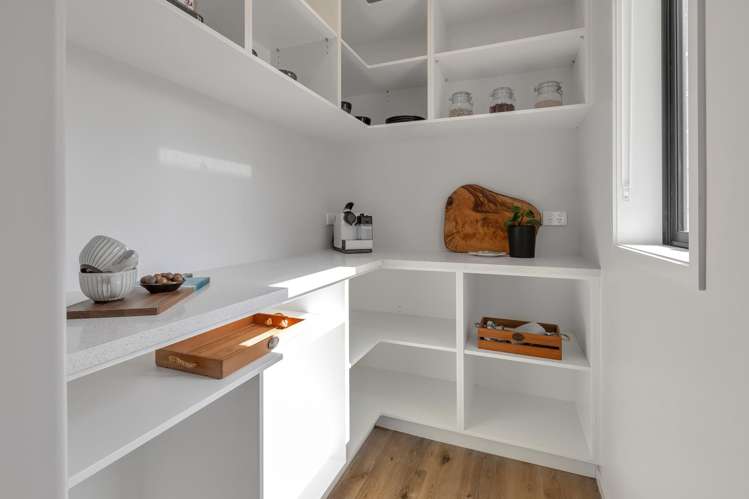 13 Olney Court One Tree Point_7