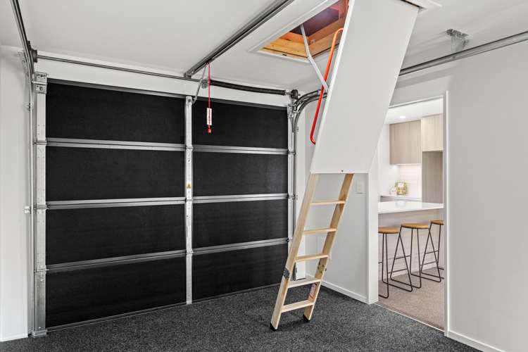 2/7 Cossar Street Burwood_14