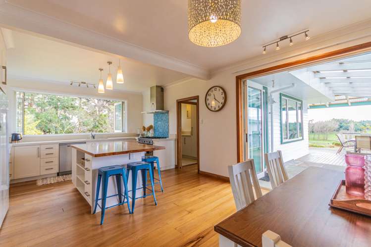 296 Old West Road Turitea_1