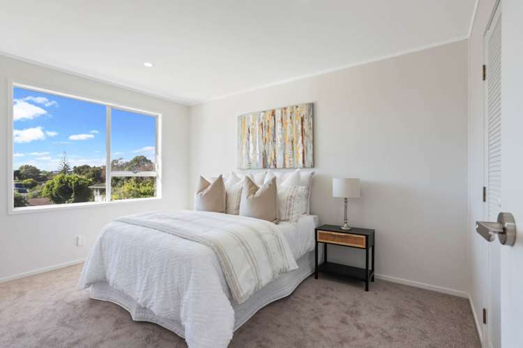 11 Zingaro Place Massey_6