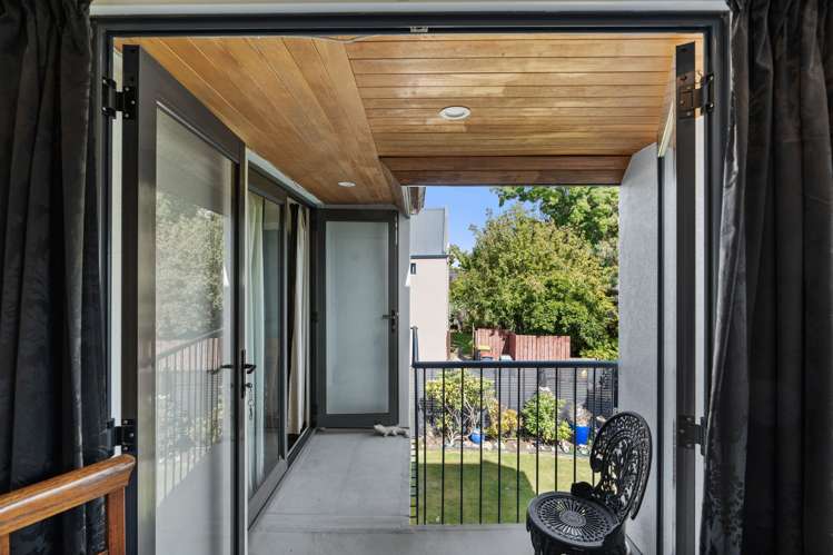 2/128b Mcfaddens Road Saint Albans_12