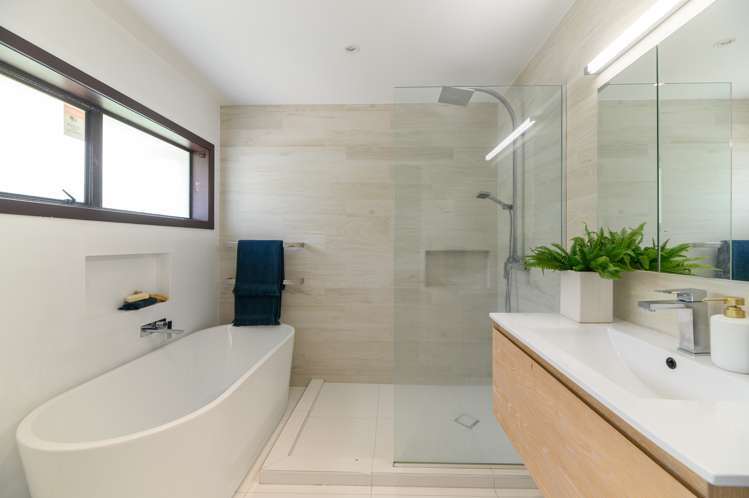 7 Valdese Rise Browns Bay_12