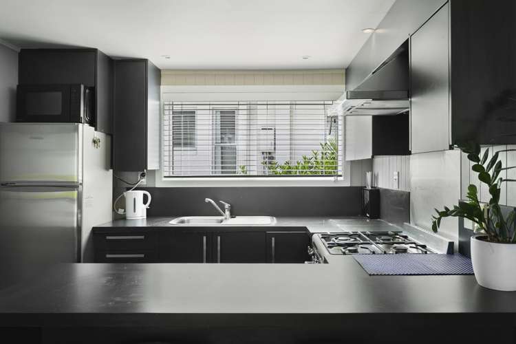 2/116 Lake Terrace Taupo_5