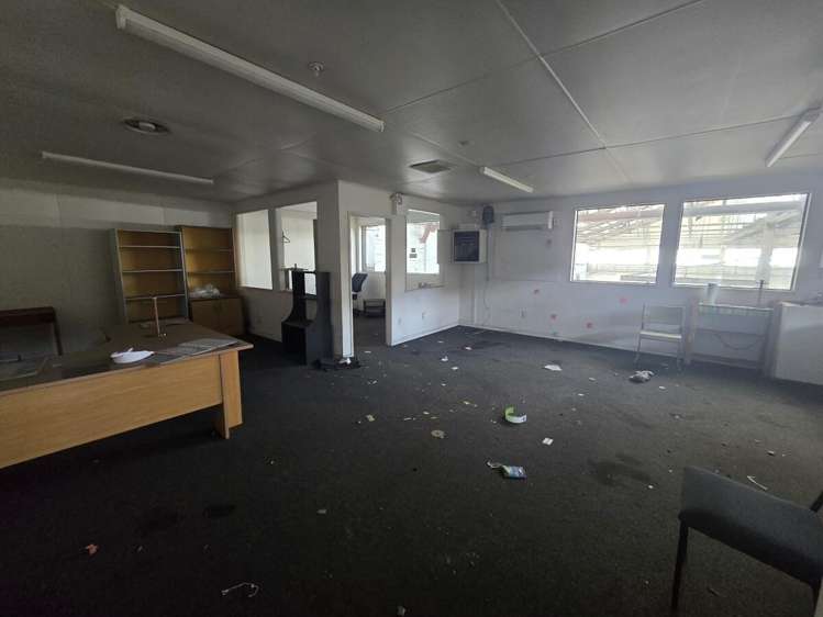 Unit 5 & 8, 27 Blenheim Street Upper Hutt_12